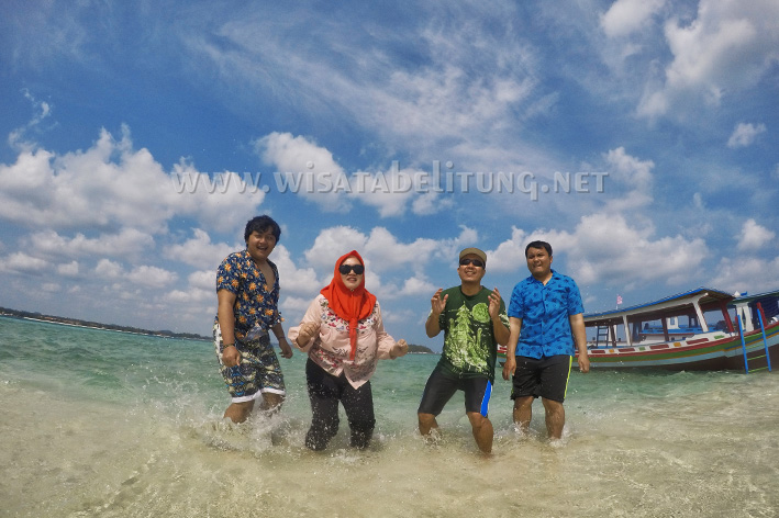 paket wisata belitung