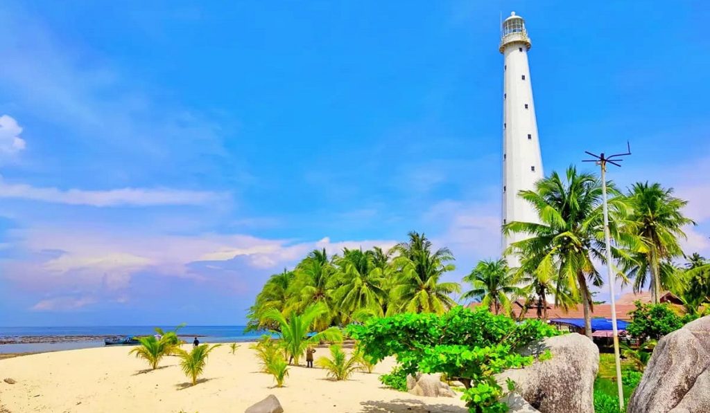 pulau lengkuas belitung