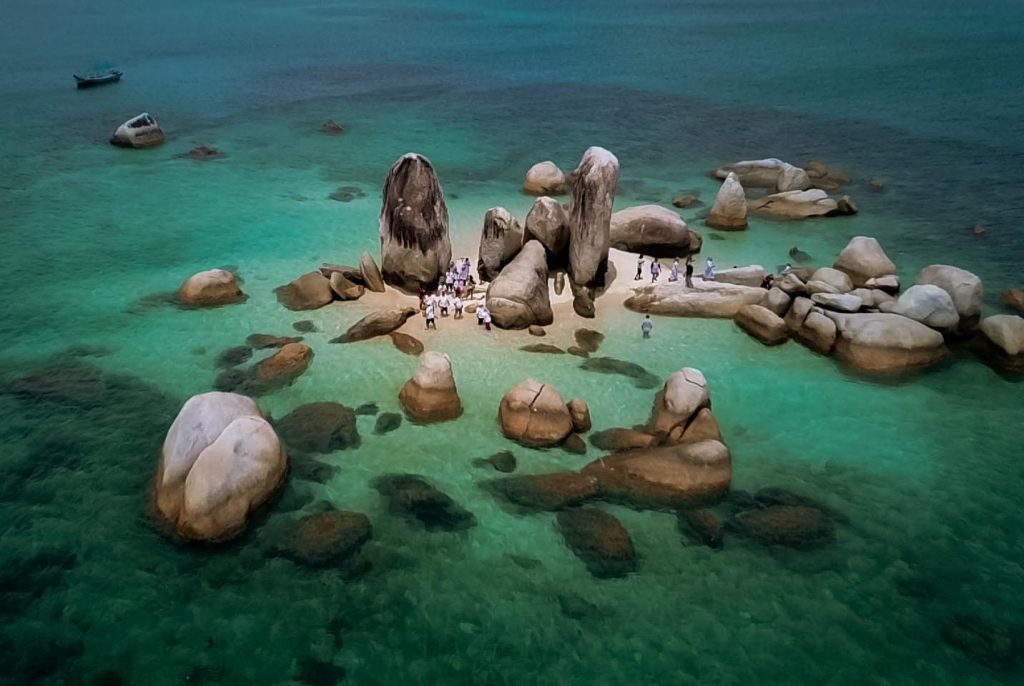 Pulau Batu Berlayar