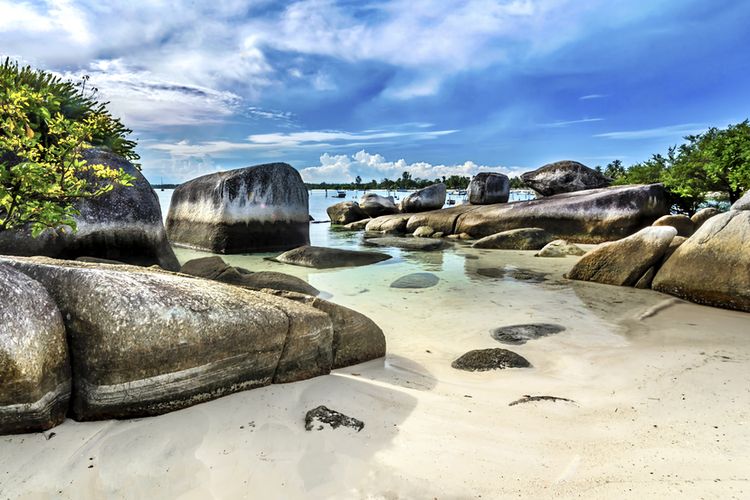 Tanjung Kelayang Beach