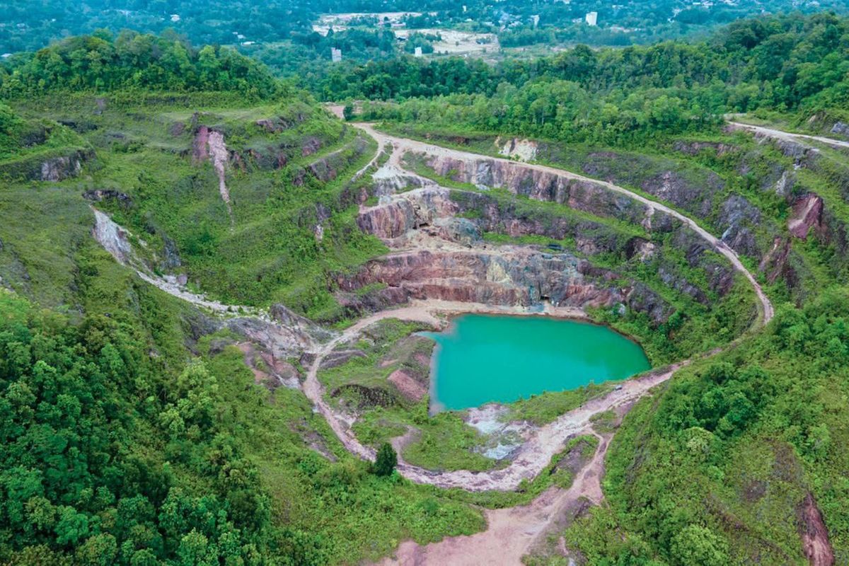 Danau Open Pit Belitung