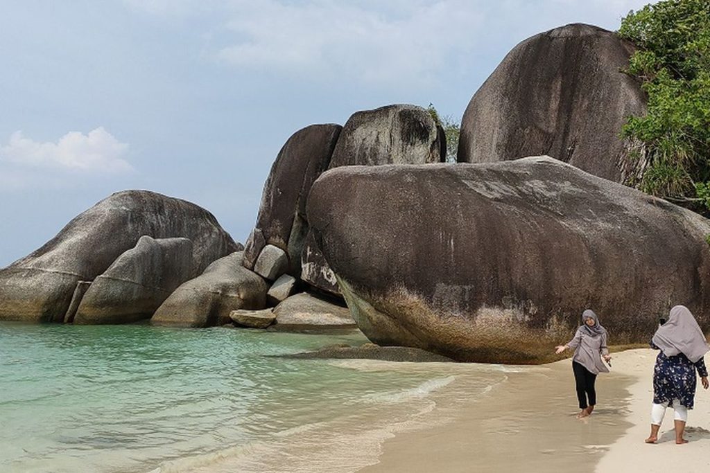 paket open trip belitung